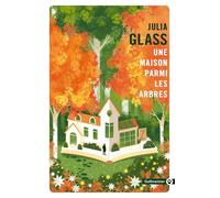 Une maison parmi les arbres