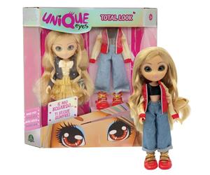 UNIQUE EYES Muñeca articulada 25 cm de Alto, con Ojos Grandes mágicos y Profundos, Sigue tu Mirada, Amy Fashion Doll con Extra Atuendo, para niñas a Partir de 3 años, Giochi Preziosi MYM01100