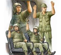 US Army Ch-47 Crew en Vietnam 1 :3 5 Plástico Modelo Kit Trumpeter