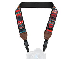 USA Gear TrueSHOT Correa Camara Reflex, Bolsillos para Accesorios y Hebillas de Liberación Rápida - Compatible con Canon, Nikon, Sony, Olympus, Pentax, Fujifilm y más - Diseño con Aztec