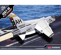 USN F-8E VF 162 The Hunters Fighter 1:72 Plástico Modelo Kit Academy