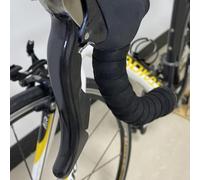 UTTASU Funda para palanca de cambios de bicicleta Shimano Ultegra y 105 ST-6700 10 velocidades, gel de silicona, color negro, rojo, azul, verde, rosa y amarillo (1 par)