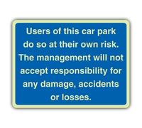 V Safety GloReflect Users Of This Car Park Do So At Their Own Risk - Señal de seguridad para paisajismo, 300 x 225 mm, compuesto de aluminio de 3 mm, GloReflect