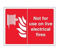 V Safety Not For Use On Live Electrical Fires - Señal de seguridad autoadhesiva de vinilo con texto en inglés "Not For Use On Live Electrical Fires - Paisaje 200 x 150 mm, brilla en la oscuridad"