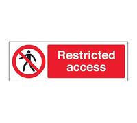 V Safety Restricted Access - Señal de seguridad de plástico rígido de 300 x 100 mm, 2 mm