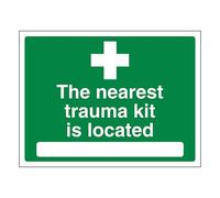 V Safety The Nearest Trauma Kit is Located 400 x 300 mm - Vinilo autoadhesivo que brilla en la oscuridad