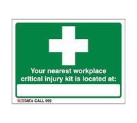 V Safety The Nearest Workplace Critical Injury Kit Is Located - Call 999 400 x 300 mm - Vinilo autoadhesivo que brilla en la oscuridad