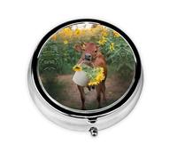 Vaca en girasoles. Este pequeño pastillero redondo impreso es un organizador portátil de pastillas y vitaminas perfecto para bolsillos, bolsos y viajes.