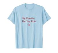 Valentine Pregnancy with Tiny Baby Kicks Camiseta