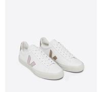 VEJA Zapatillas Campo. Color Blanco/Dorado