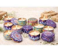 Velas Aromaticas 12 pcs, Aromas vainilla, gardenia, romero y lavanda. Se sirven surtidas en 4 modelos en pack de 12 und (3 por modelo). Cada pieza en caja blanca individual, medida 6,3x3,9cm