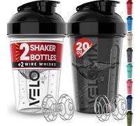 VELOMIX Paquete de 2 botellas mezcladoras de proteínas de 20 onzas para mezclas de proteínas, 2 batidores de alambre, vasos mezcladores a prueba de fugas para batidos de proteínas y preentrenamiento