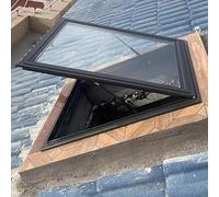 Ventana de techo de aluminio para luz natural y ventilación, escotilla fácil de abrir para áticos, terrazas y sótanos, mejora tu espacio con un diseño elegante