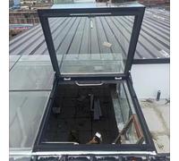 Ventana de techo personalizable para techo inclinado y plano, tragaluz de techo resistente con vidrio templado de doble capa, ventana de iluminación del hogar para sótano del ático (65 x 60 cm)