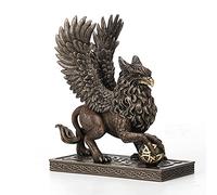 Veronese Design Figura de Resina Pintada a Mano con Garra de Griffin Celta en Esfera de 7 1/2 Pulgadas de Alto