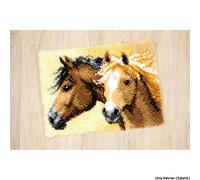 VERVACO Kit Alfombra Gancho De Pestillo Alfombras De Habitacion Caballos BRINCANDO DIY Manualidades Adultos Set Creativo Regalo Bordado Kit Principiantes ca. 50 x 40 cm Latch Hook Embroidery
