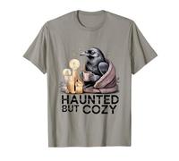 Vibes de café de Halloween de Cuervo embrujado Pero Acogedor Camiseta