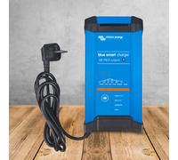 VICTRON ENERGY Blue Smart IP22 Charger 12/15(3) 230V CEE 7/7 - BPC121544002
