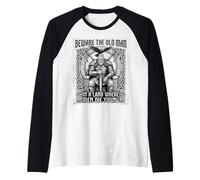 Vikings Beware Old Man In A Land Where Men Die Young Camiseta Manga Raglan