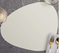 VINILIKO Design | Set de 4 Individuales de Mesa de Vinilo Elena diámetro 40 cm - Pack de 4, Salvamantel, Impermeable, Lavable, Antimanchas, Antideslizante