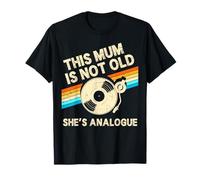 Vinilo Retro analógico para el día de la Madre con Texto en inglés This Mum Is Not Old Shes Camiseta