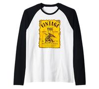 Vintage Born In 1966 Vintage 60th Birthday Ball of Fire Camiseta Manga Raglan