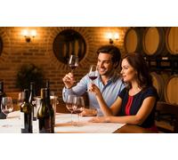 Visita guiada a bodega con cata de 4 vinos 2 aceites virgen extra y selección de embutidos para 2 personas
