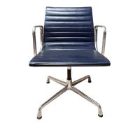 Vitra Eames EA 117 (Cuero azul)