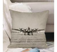 VJIZLOQB Fundas Cojines,Fundas de Cojines Decorativo Fundas Cojin Poliéster por Sala de Dormitorio Sofá,Vista Frontal de un Bombardero Pesado de la época de la Segunda Guerra Mundial,30x30cm