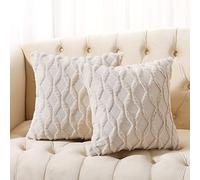 Volcanics Paquete de 2 Fundas de cojín de Lana sintética de 22 x 22 Pulgadas, Fundas Decorativas de Terciopelo para sofá, Funda de Almohada Cuadrada de Felpa Suave y Bohemia, Color Beige