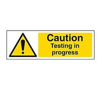 VSafety Señal de advertencia en curso para pruebas, paisaje, (Pack de 3), 300 mm x 100 mm, 3