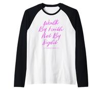 Walk by Faith Not by Sight Versículo de la Biblia Mujeres Lucas Escritura Camiseta Manga Raglan