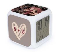 Wanapix | Cubo Despertador Personalizado | Reloj Digital Luminoso | Requiere: 3 Pilas AAA | Medidas: 7,8 cm | 3 Lados Personalizados Foto y Nombre | Luz LED| Scape The Ordinary