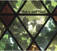 Water and sand - Catching light