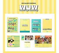 WEEEKLY - WEEEKLY 2022 SEASON’S GREETINGS [ WUW : WAKE UP WEEEKLY ] ( Desk Calendar+Diary+Paper Toy Set+Photo Card Set+Memo Pad+Clip Board+Folding Calendar Poster(On Pack) )