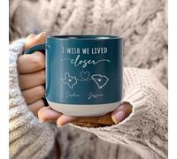 WEIYOUDP Taza de café con nombres grabados personalizados con texto en inglés "I Wish We Lived Closer", regalo de cumpleaños para mujeres, regalo de amistad de Navidad para mujeres, mejor amiga