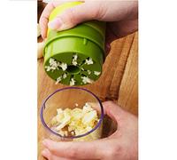 WESIEVYA Prensa de Ajo de Plástico Multifunción con Recipiente de Almacenamiento, Fácil de Limpiar, Adecuado para Cocina y Triturar Ajo, Nueces y Aceitunas
