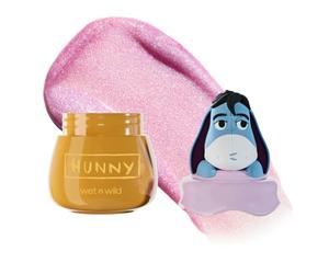 Wet n Wild, Winnie The Pooh Liquid Liquid Highlighter Pot, Lonely Glow, 6 g | Smackerel of Hunny Inspired, Jelly-Like Formula for a Dewy Finish, Sweet Honey Scent, Soft Buildable Formula