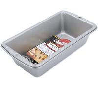 Wilton Recipe Right Medium Loaf Pan Molde para Hornear, 21,5 x 11,4 cm | Molde para Pan de Aluminio Fundido Pesado, Molde para Pan, Perfecto para Pasteles, Pan, Pastel de Carne y Más