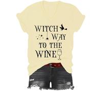 Witch Way to The Wine - Camiseta con cuello en V para mujer y hombre, diseño de bruja de Halloween, Amarillo cremoso, S