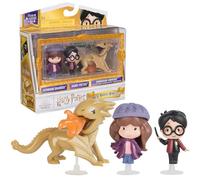 Wizarding World, Harry Potter, Conjunto del Año 4 de Micro Magical Moments con Harry, Hermione y dragón colacuerno húngaro, Juguete y Caja de exhibición, Juguetes para niños