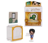 Wizarding World Harry Potter, Micro Magical Moments, 2. Figura 4 cm para el año Escolar, Caja Sorpresa y escaparate (Varios diseños), Juguete para niños, Multicolor (Spin Master 6068750)