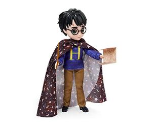 Wizarding World Harry Potter, set de regalo de Harry Potter con muñeco de 20.3 cm, capa de invisibilidad y 5 accesorios, juguetes para niños a partir de 6 años