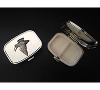 Woodcock B10 hecho de peltre inglés fino en una pastilla rectangular de metal plateado