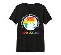 World Map Be Kind Rainbow Gay LGBT Pride Month LGBTQ Camiseta Premium