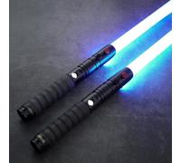 XenoSaber - Paquete de 2 sables de luz, 2 en 1, suave oscilación, control de movimiento, 16 fuentes de sonido, control de aplicación de cambio de color, recargable de doble hoja para adultos