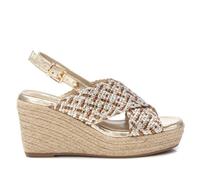 XTI - Sandalia Mujer Oro - Calzado Cómodo y Versátil - Moda casual - Modelo 14382501 (Talla 37)