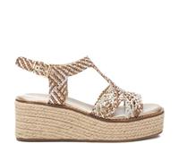 XTI - Sandalia Mujer Oro - Calzado Cómodo y Versátil - Moda casual - Modelo 14394202 (Talla 41)