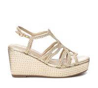 XTI - Sandalia Mujer Oro - Calzado Cómodo y Versátil - Moda casual - Modelo 14405602 (Talla 37)