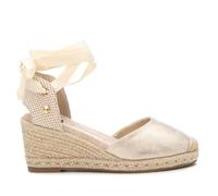 XTI - Sandalias con Cuña Mujer Oro - Calzado Cómodo y Versátil - Moda casual - Modelo 14384108 (Talla 40)